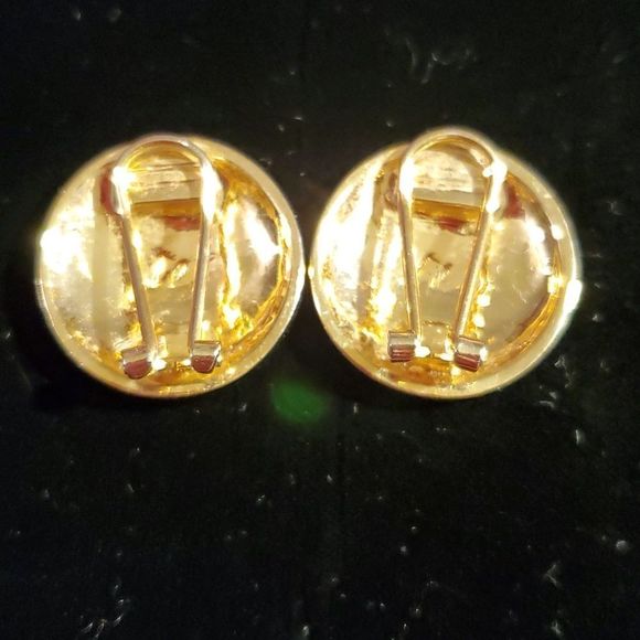Vintage 1980's Liz Claiborne Black & Gold Round Circle Enamel Clip-On Earrings - Picture 2 of 5